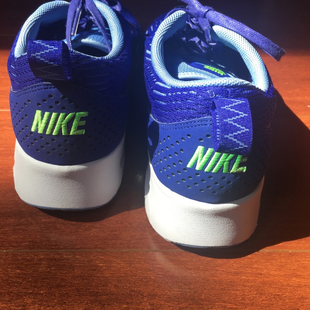 NIKE AIR MAX THEA